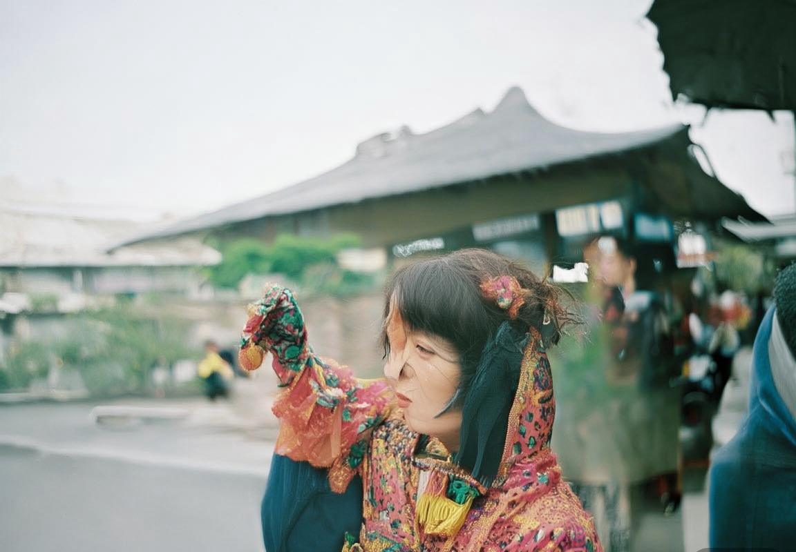 贝林厄姆：足球新星崛起之路及无限潜能展望(图2)